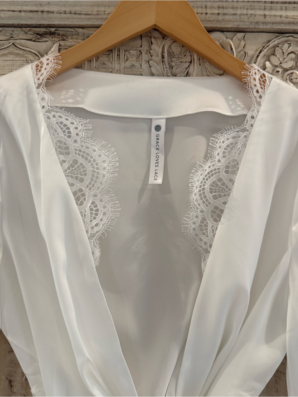 Grace Loves Lace Como White Satin Lace-Trim Robe Xs/Small New — image 5 of 8
